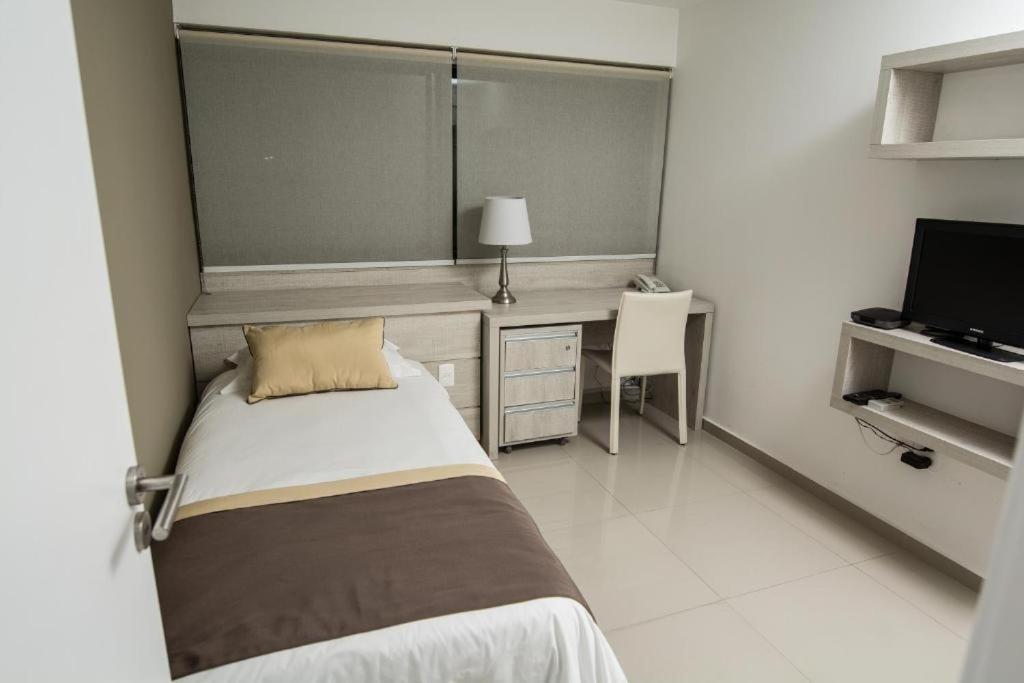 Mercosur Universitas Montevideo Room photo